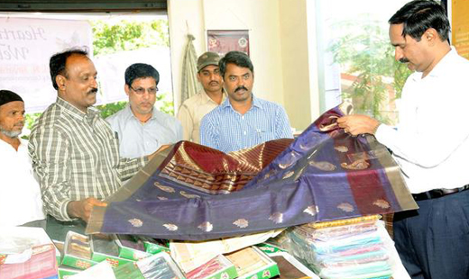 Five-day exhibition of handloom products begins 